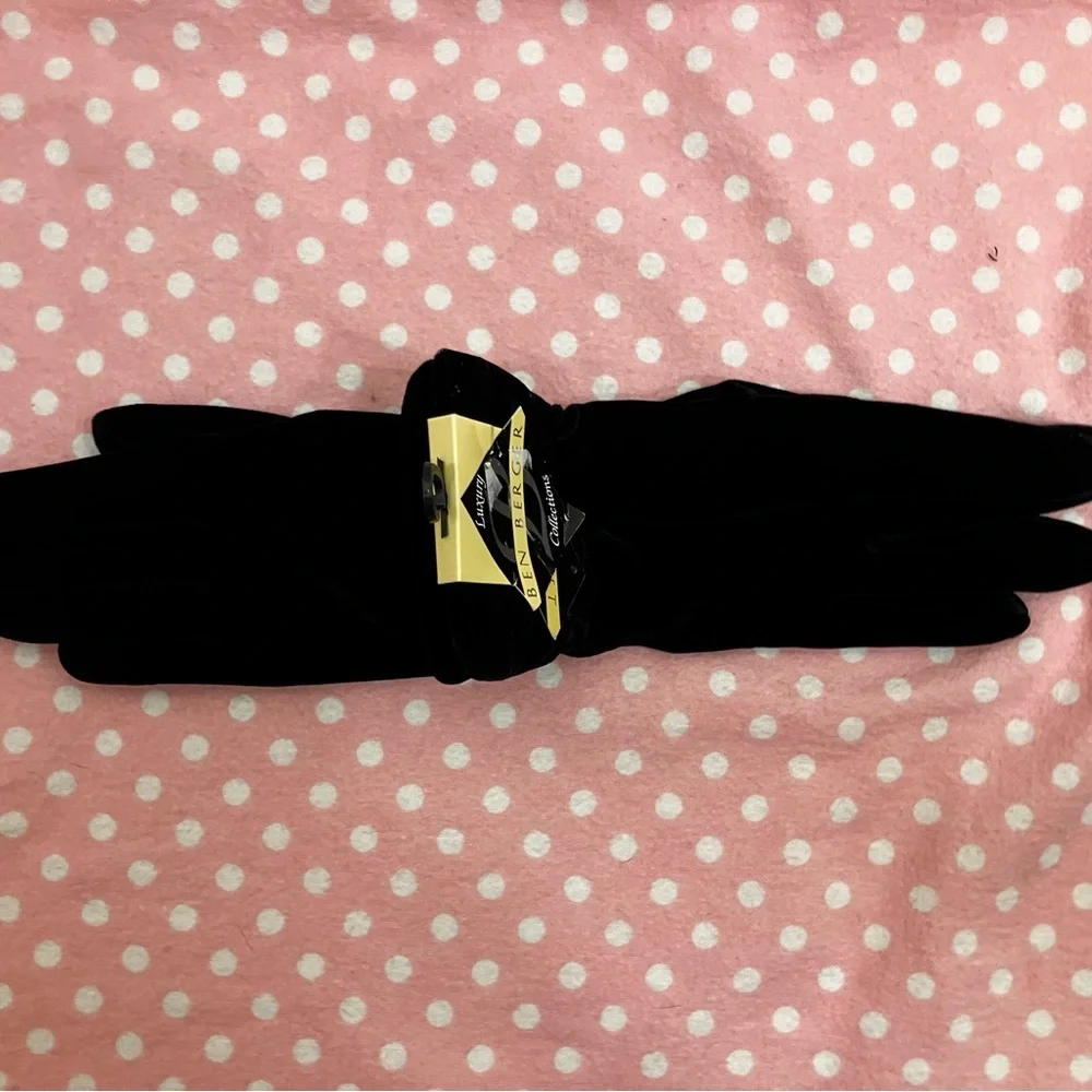 Black Velvet Gloves